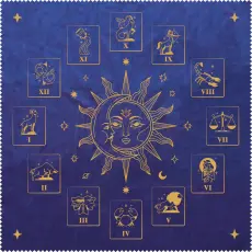 Zodiac tarotduk i sammet med zodiakens stj&auml;rntecken samt sol- och m&aring;nmotiv, fr&aring;n Lo Scarabeo