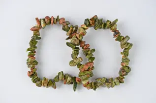 Mineralienfachhandel Unakit Chipsarmband