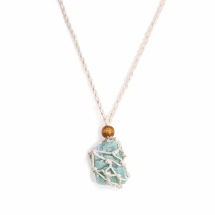 Ancient Wisdom s.r.o. Knutet halsband till sten