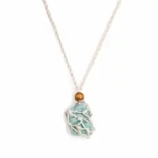 Ancient Wisdom s.r.o. Knutet halsband till sten