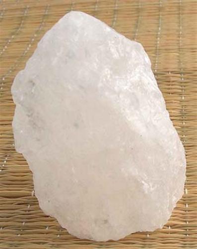 Regnbgsvvar Halit-kristall, Naturlig form ca 200 g