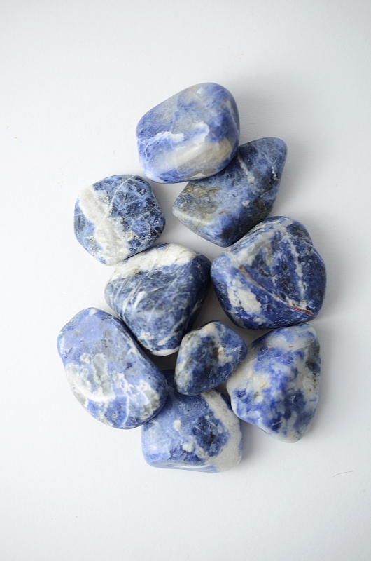 Regnbgsvvar Sodalit - Sodalite