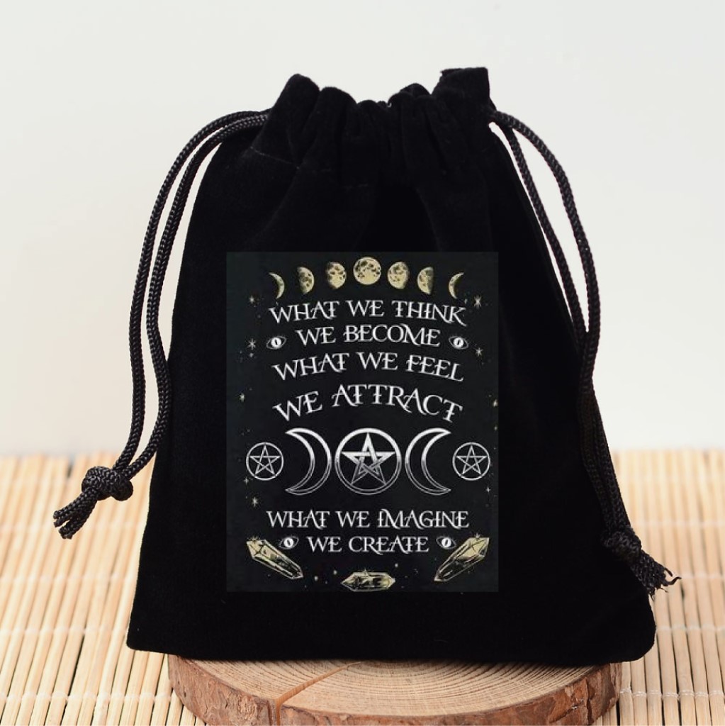 Only One Design Wicca, sammet